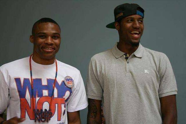 罗马税前年薪排名：迪巴拉1290万断崖领跑，利昂-贝利650万第2（罗马队税前薪资榜：迪巴拉1290万一骑绝尘，利昂-贝利650万位居第二）