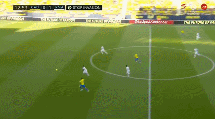 欧冠2-1逆转！巴萨天降神兵：后卫3分钟梅开二度创历史，逼近前八（欧冠2-1翻盘！巴萨奇兵突袭：后卫3分钟梅开二度改写历史，八强在望）