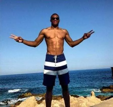 近期手感不佳！文班：我之前没经历过这种防守，我在努力适应（文班谈近况：首次遇到这种防守 近期状态起伏 正在努力适应）