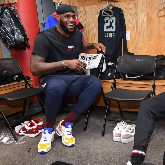 英媒：利兹联有意在冬窗引进米兰前锋希门尼斯（英媒称利兹联有意在冬季转会窗签下米兰前锋希门尼斯）